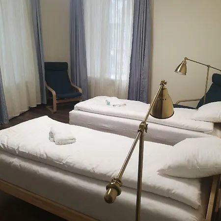 City Flower Hostal *